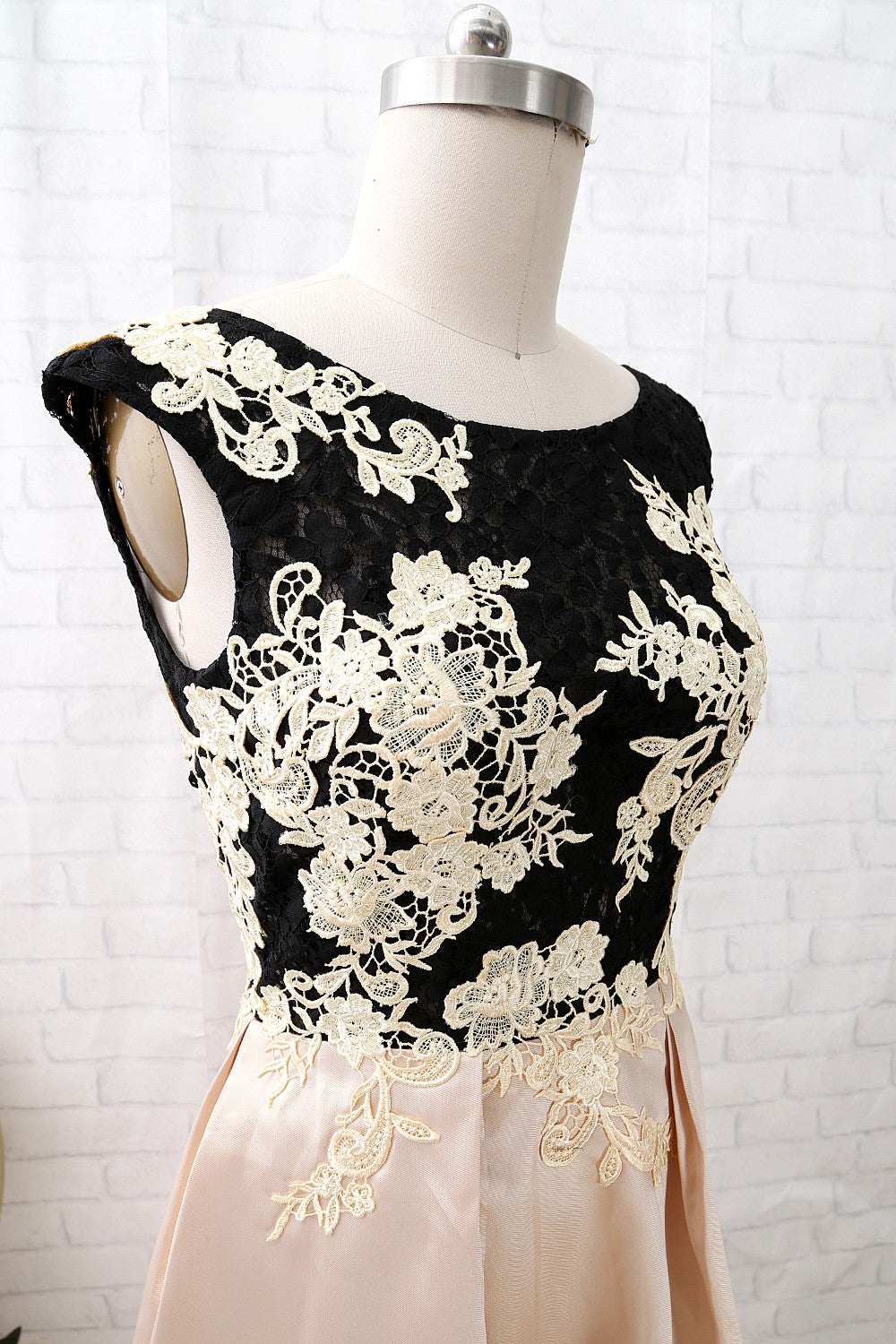 MACloth Cap Sleeves Lace Satin Short Cocktail Dress Champagne Wedding Party Dress