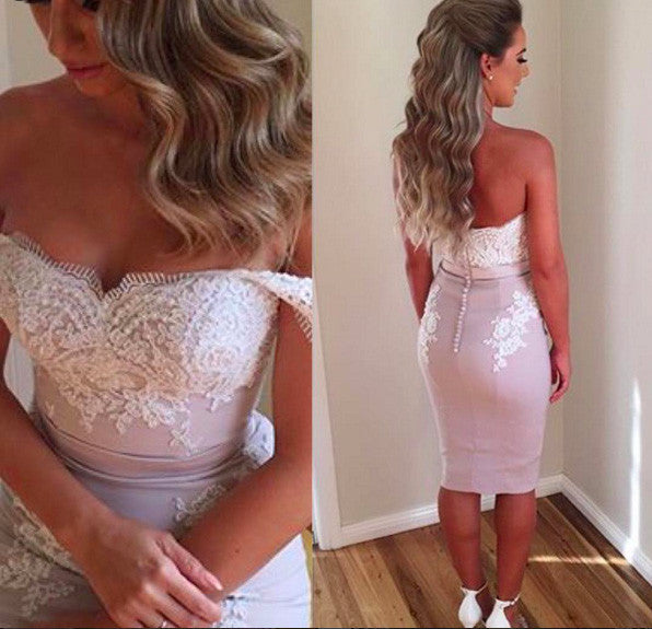 Vestido de cóctel de encaje con escote en V y hombros descubiertos de MACloth