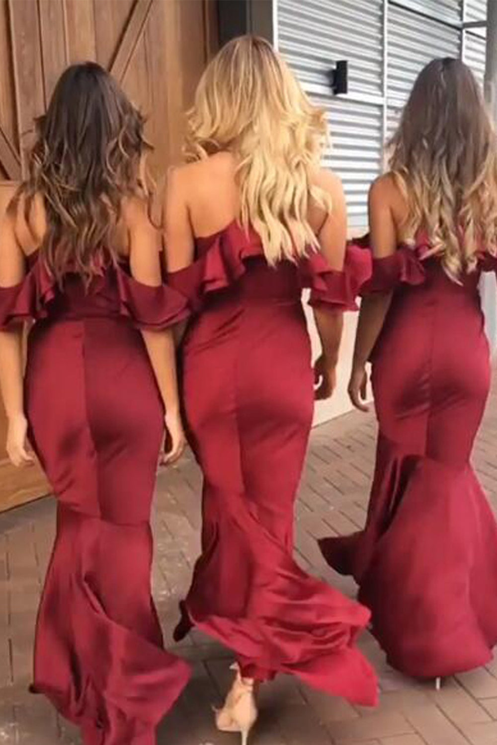 Vestido de dama de honor de satén burdeos con tirantes finos y escote en V de MACloth, vestido formal de fiesta