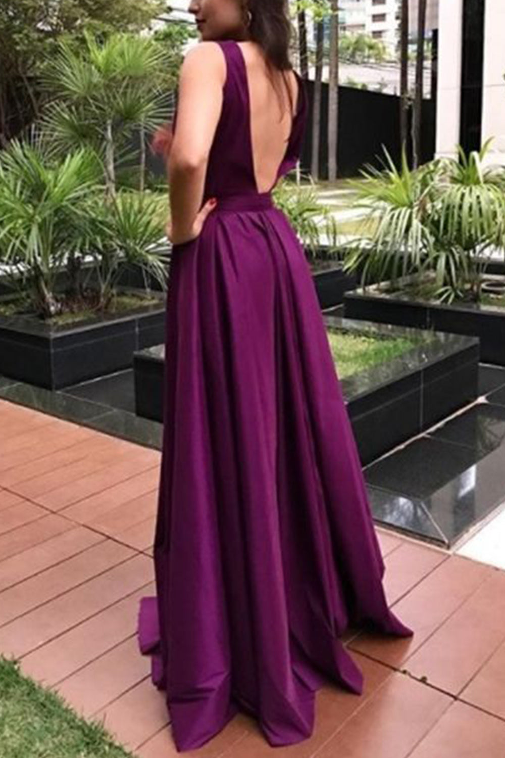 MACloth Träger A-Linie Satin Langes Ballkleid Aubergine Formelles Abendkleid mit offenem Rücken