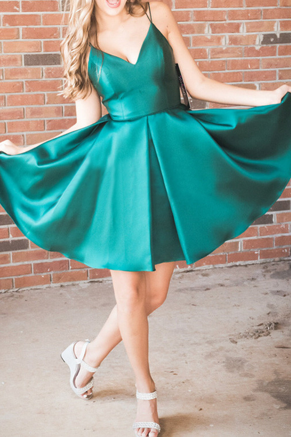 MACloth Straps V Neck Satin Mini Prom Homecoming Dress Dark Green Cocktail Party Dress