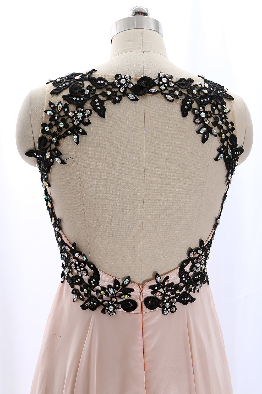 Vestido de fiesta largo de gasa con encaje en color rosa perla de MACloth con espalda abierta