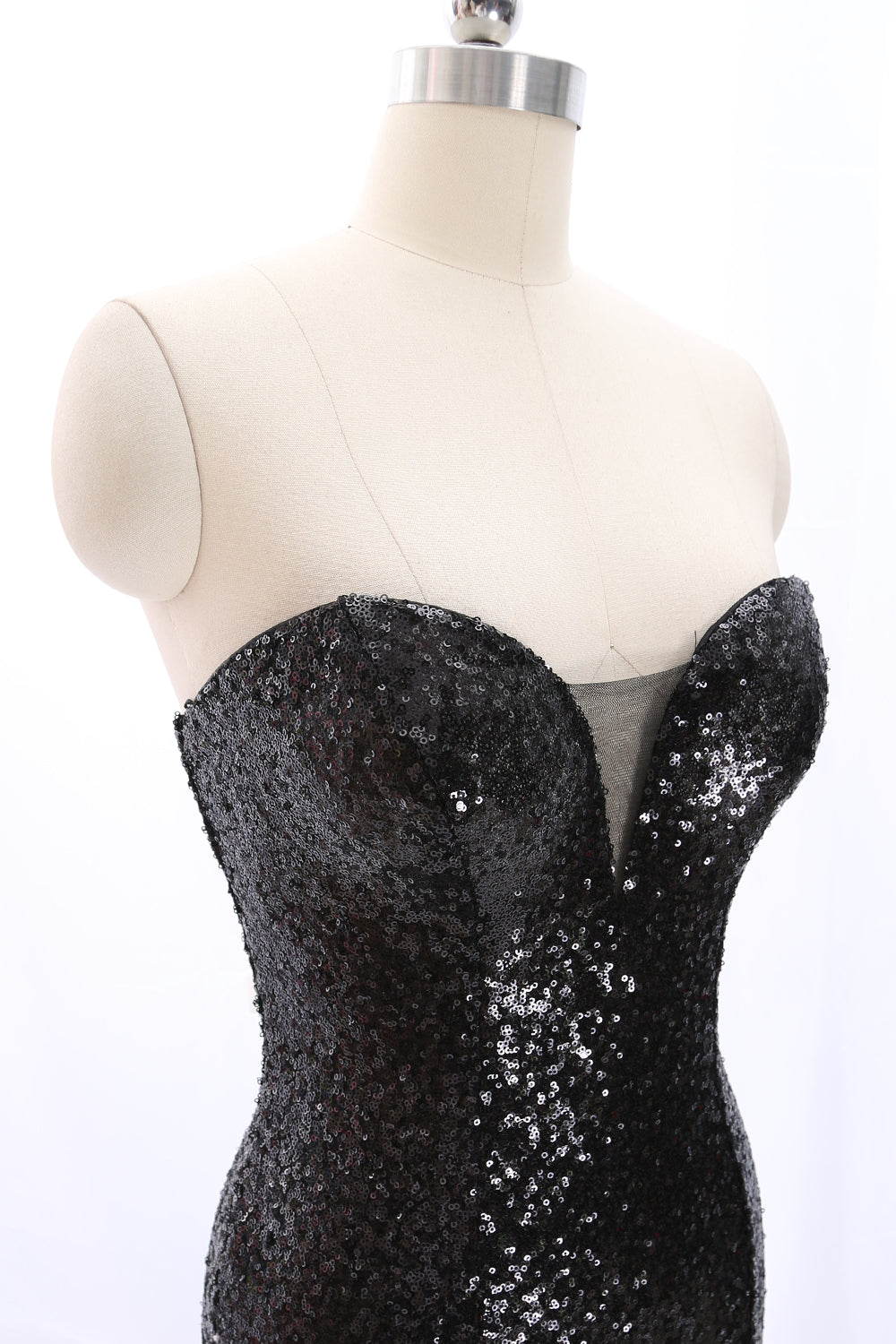 Vestido de fiesta largo de lentejuelas negras con escote en forma de sirena y tirantes finos de MACloth