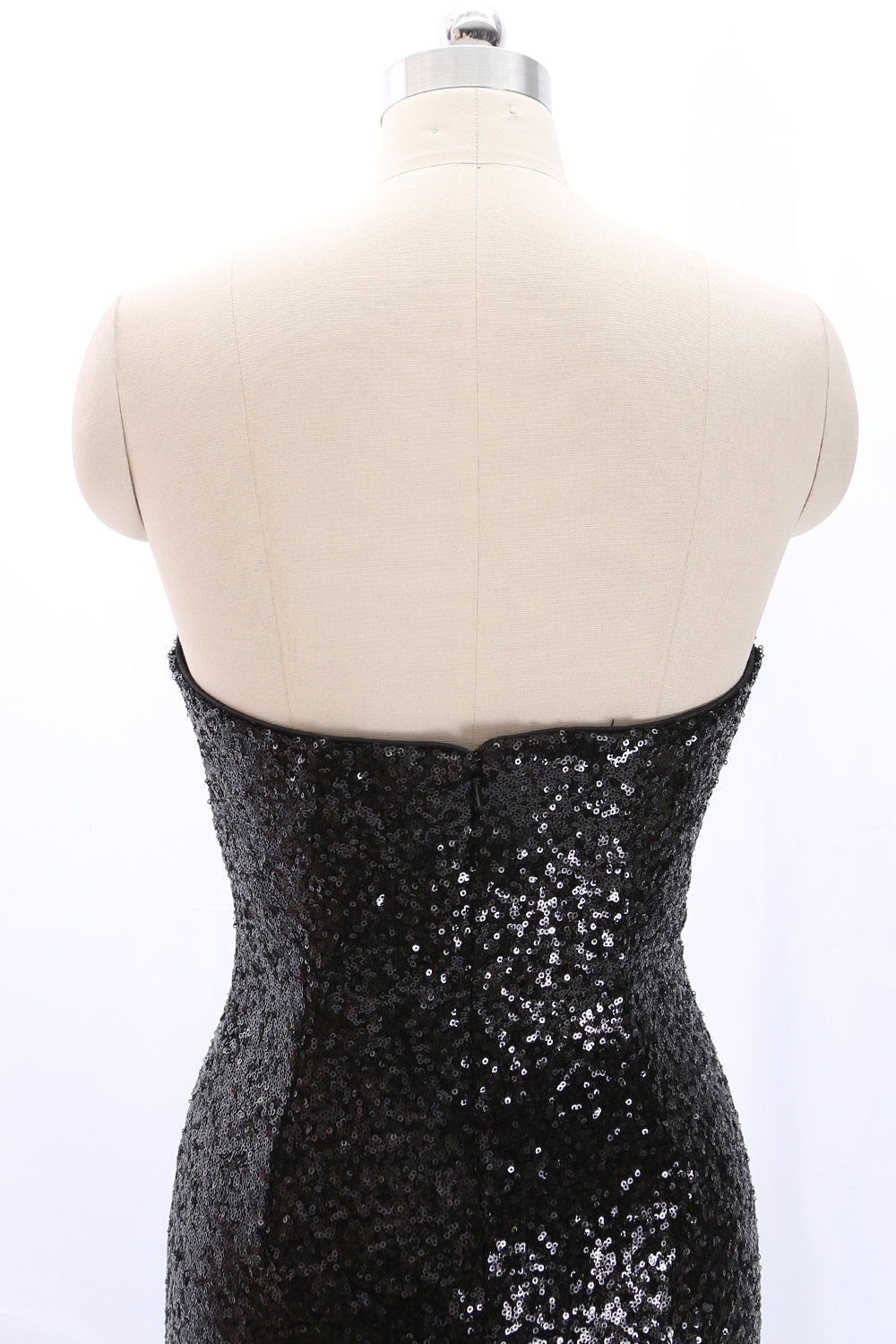 Vestido de fiesta largo de lentejuelas negras con escote en forma de sirena y tirantes finos de MACloth