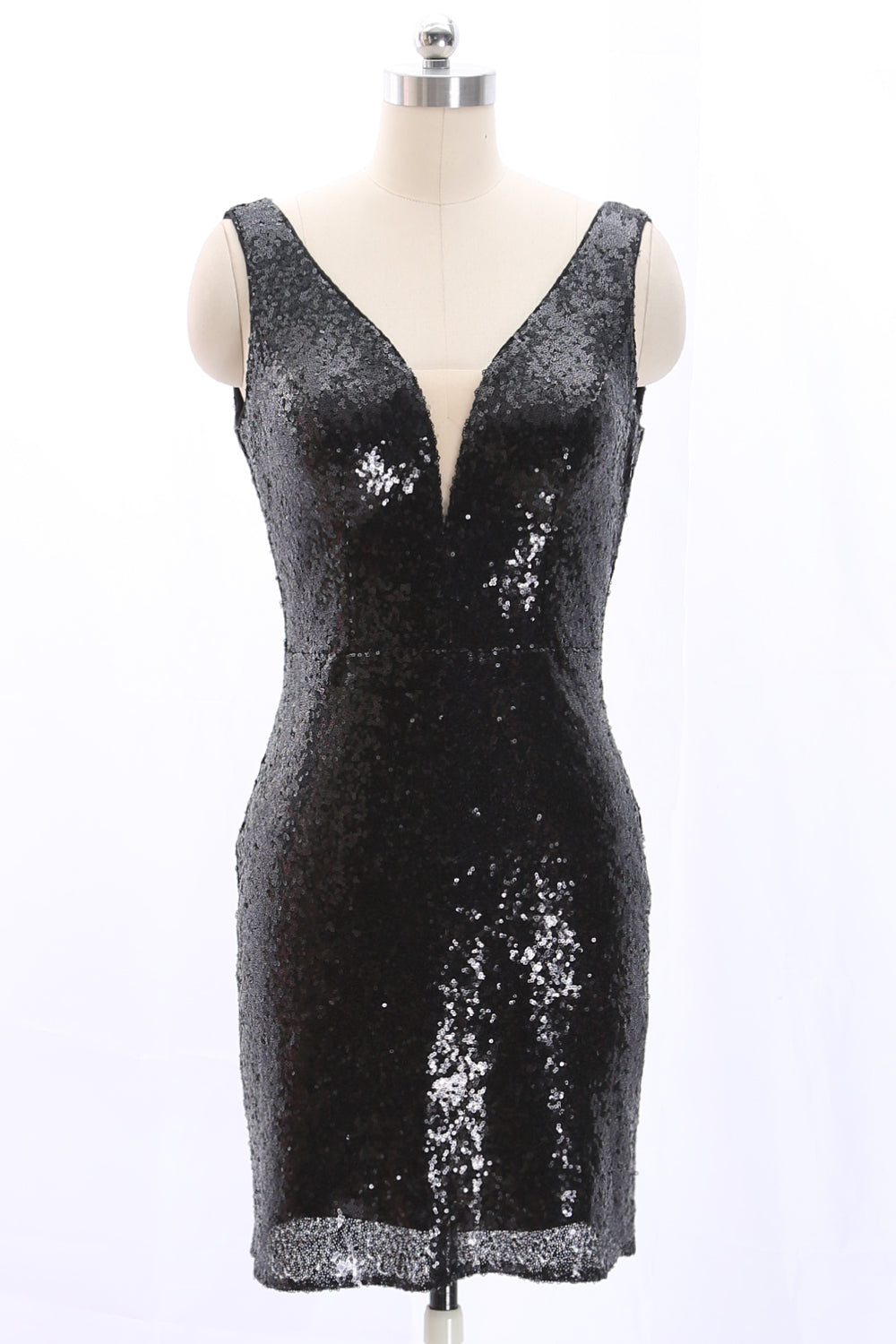 Vestido corto de fiesta con escote en V, tirantes y lentejuelas de MACloth