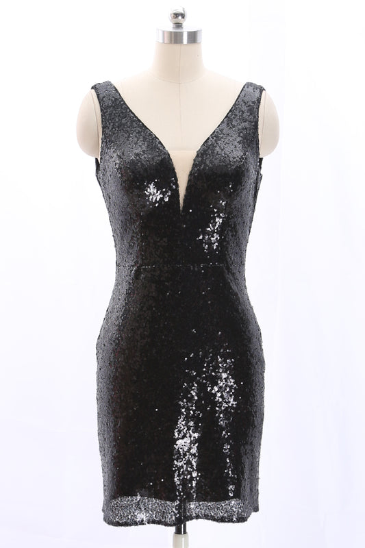 Vestido corto de fiesta con escote en V, tirantes y lentejuelas de MACloth