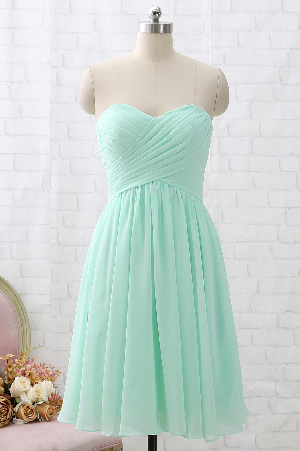 Vestido de dama de honor corto de color menta con escote en forma de corazón y sin tirantes de MACloth, vestido de fiesta formal