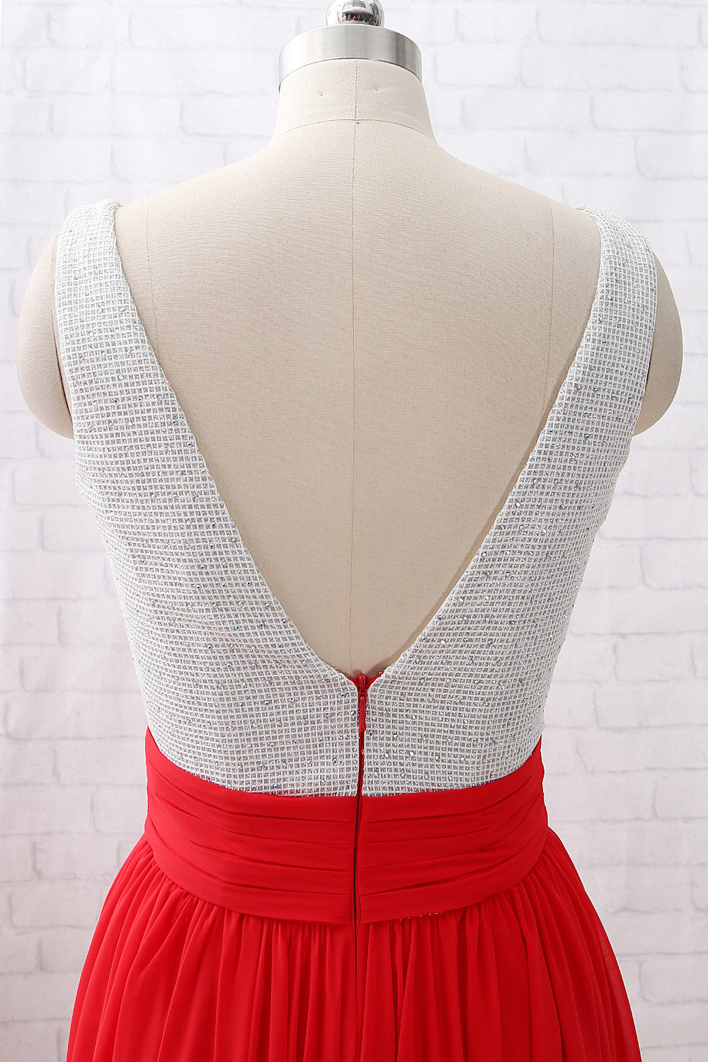 Vestido de fiesta largo de gasa con escote en V y tirantes MACloth en color rojo