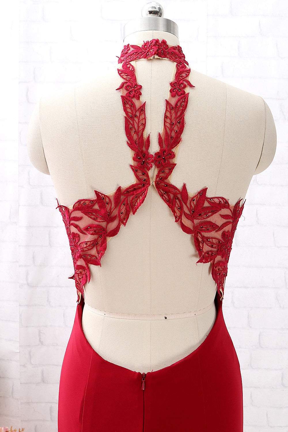 Vestido de fiesta largo de jersey de cuello alto estilo sirena color burdeos de MACloth