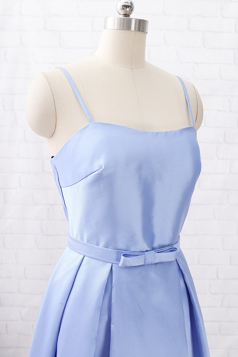 Vestido de fiesta largo de satén con tirantes finos de MACloth, vestido de noche formal en azul cielo