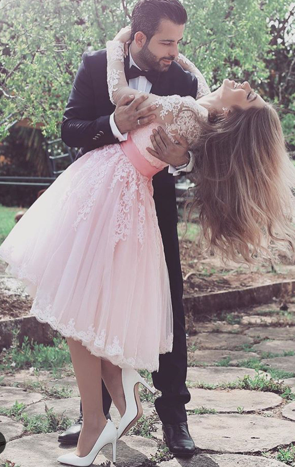 MACloth Long Sleeves V Neck Lace Tulle Cocktail Dress Pink Short Prom MACloth Long Sleeves V Neck Lace Tulle Cocktail Dress Pink Short Prom