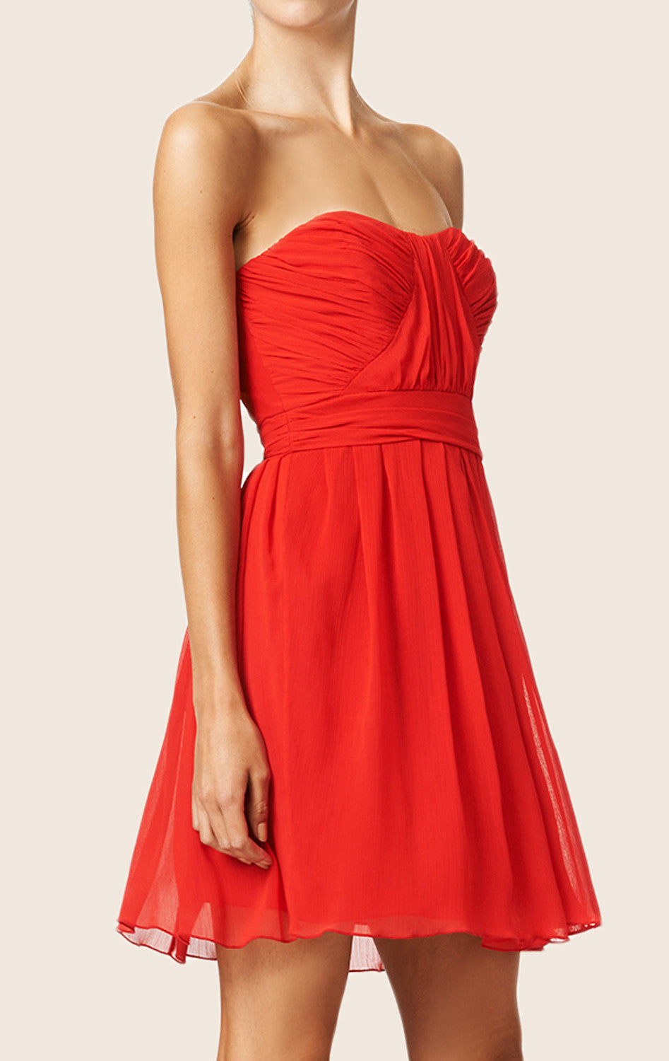 Vestido de cóctel de gasa con escote en forma de corazón y sin tirantes de MACloth Vestido corto de dama de honor