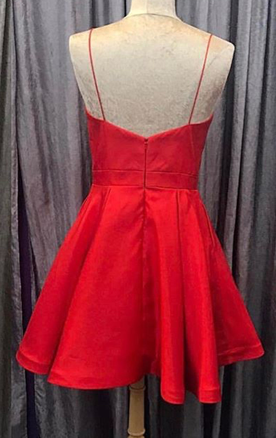 MACLoth Deep V Neck Mini Prom Homecoming Dress Red Cocktail Formal Gown