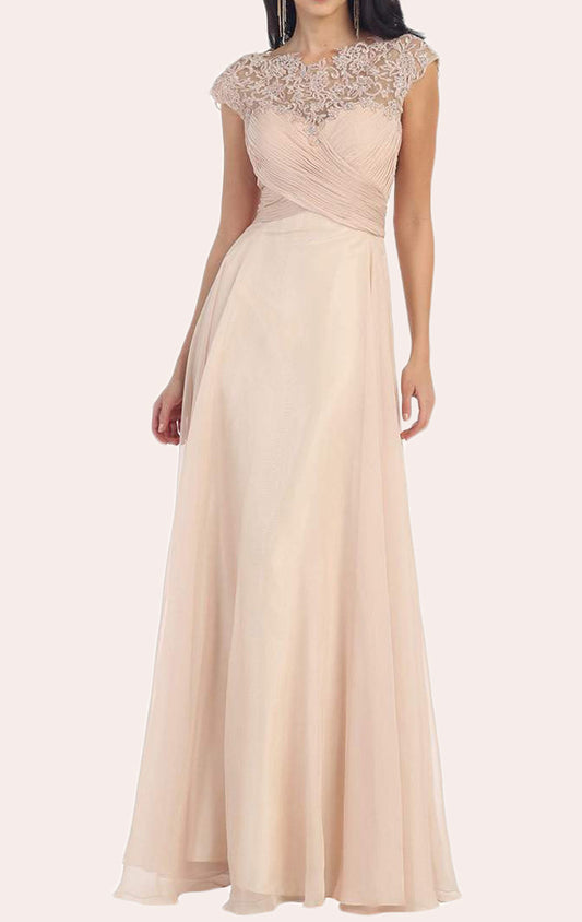 Vestido de noche formal color champán con mangas cortas y encaje de gasa para madre de la novia de MACloth