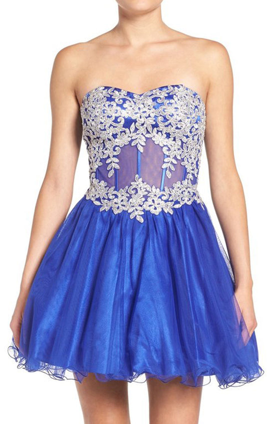 Vestido de fiesta azul real mini de tul con escote en forma de corazón y sin tirantes de MACloth