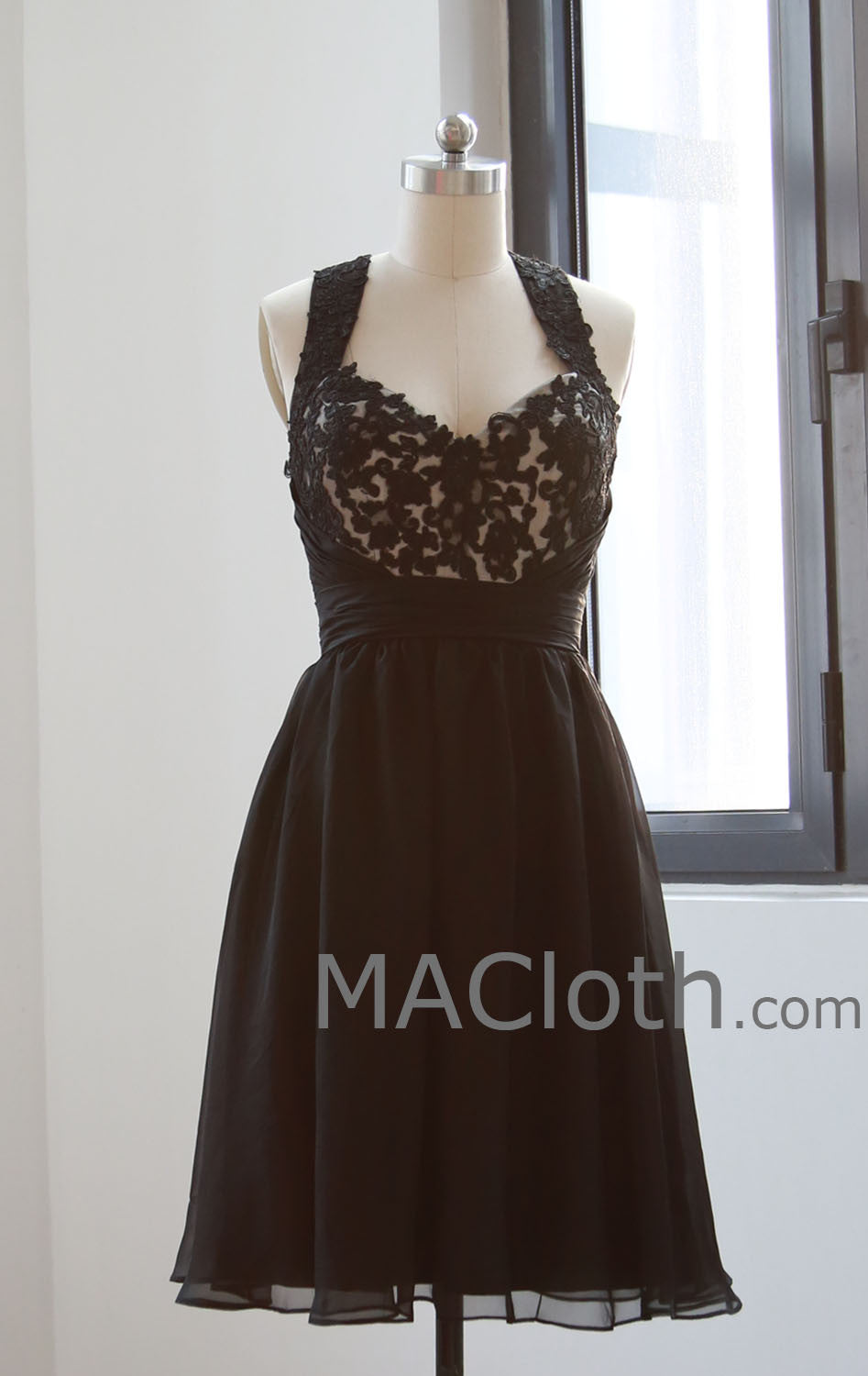 Vestido corto de fiesta negro con escote halter y encaje de MACloth, vestido de fiesta corto, vestido negro corto 160142