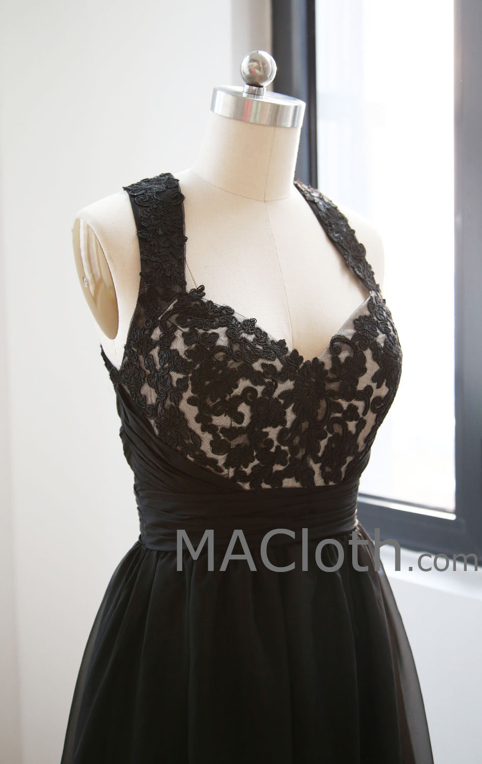 Vestido corto de fiesta negro con escote halter y encaje de MACloth, vestido de fiesta corto, vestido negro corto 160142